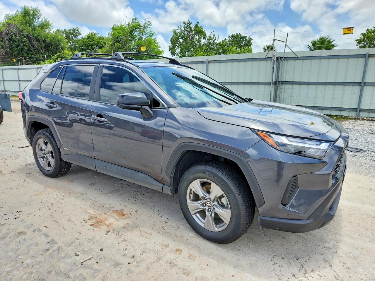 2024 TOYOTA RAV4 LE — снимка 4