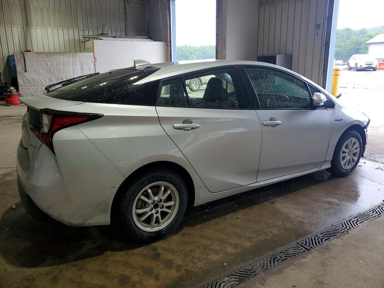 2022 TOYOTA PRIUS LE — снимка 3