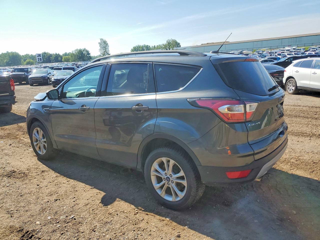 2017 FORD ESCAPE SE — снимка 2