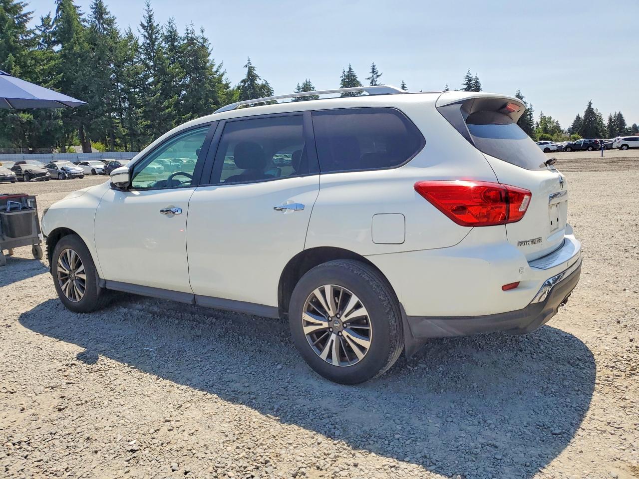 2017 NISSAN PATHFINDER SL — снимка 2
