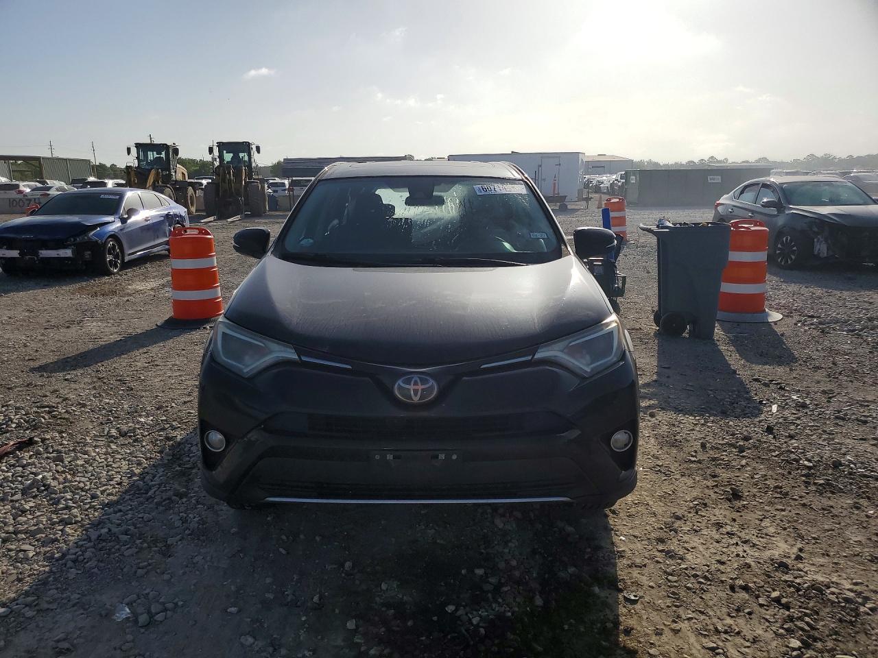 2018 TOYOTA RAV4 XLE — снимка 5