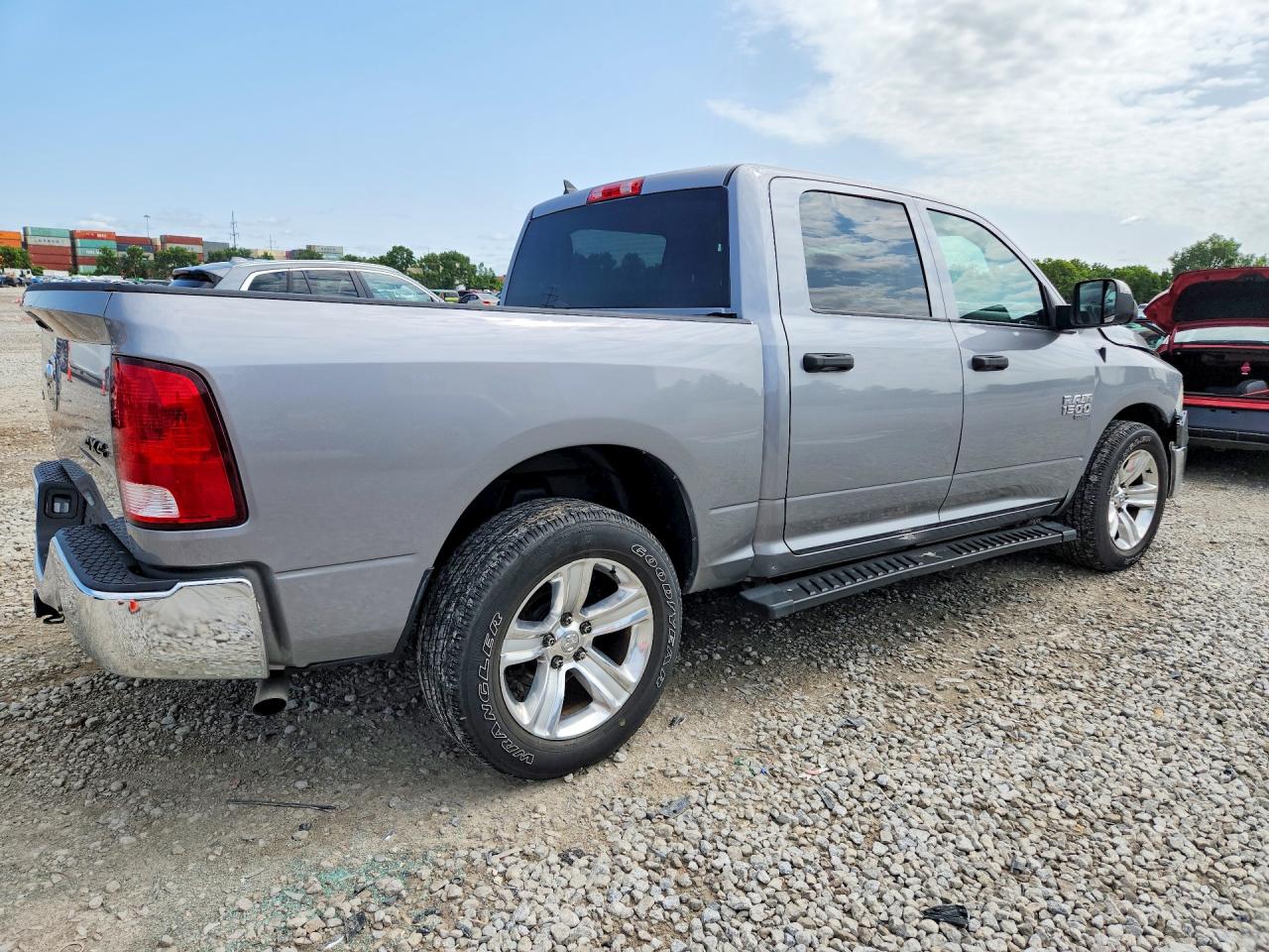 2022 RAM 1500 CLASSIC SLT — снимка 3