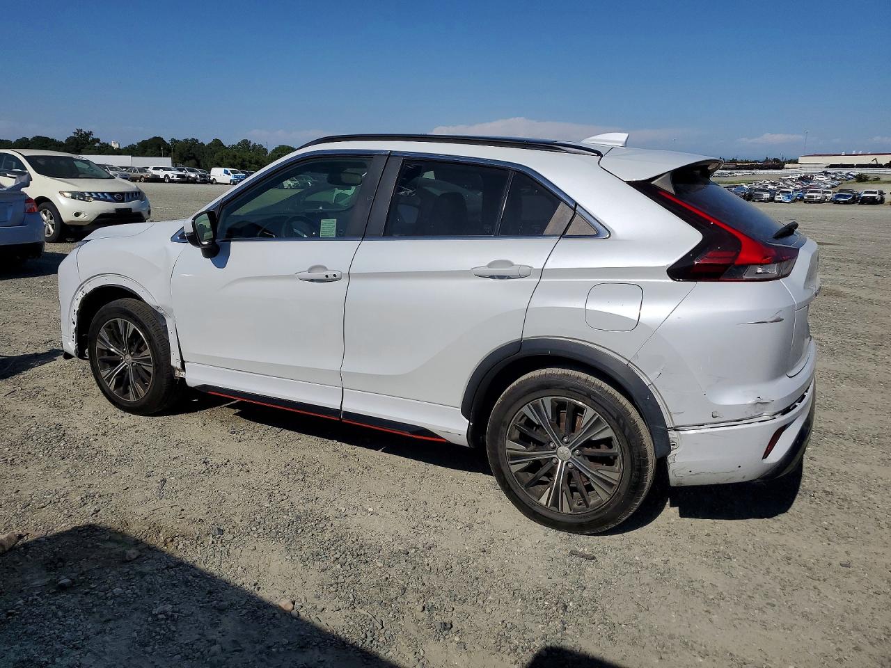 2022 MITSUBISHI ECLIPSE CROSS SE — снимка 2