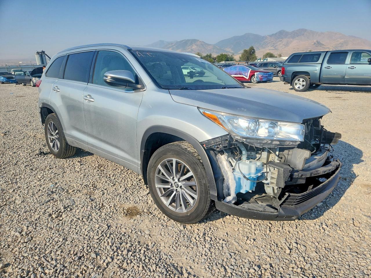 2017 TOYOTA HIGHLANDER XLE — снимка 4