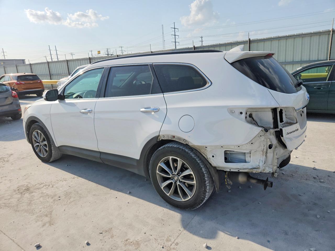 2017 HYUNDAI SANTA FE SE — снимка 2