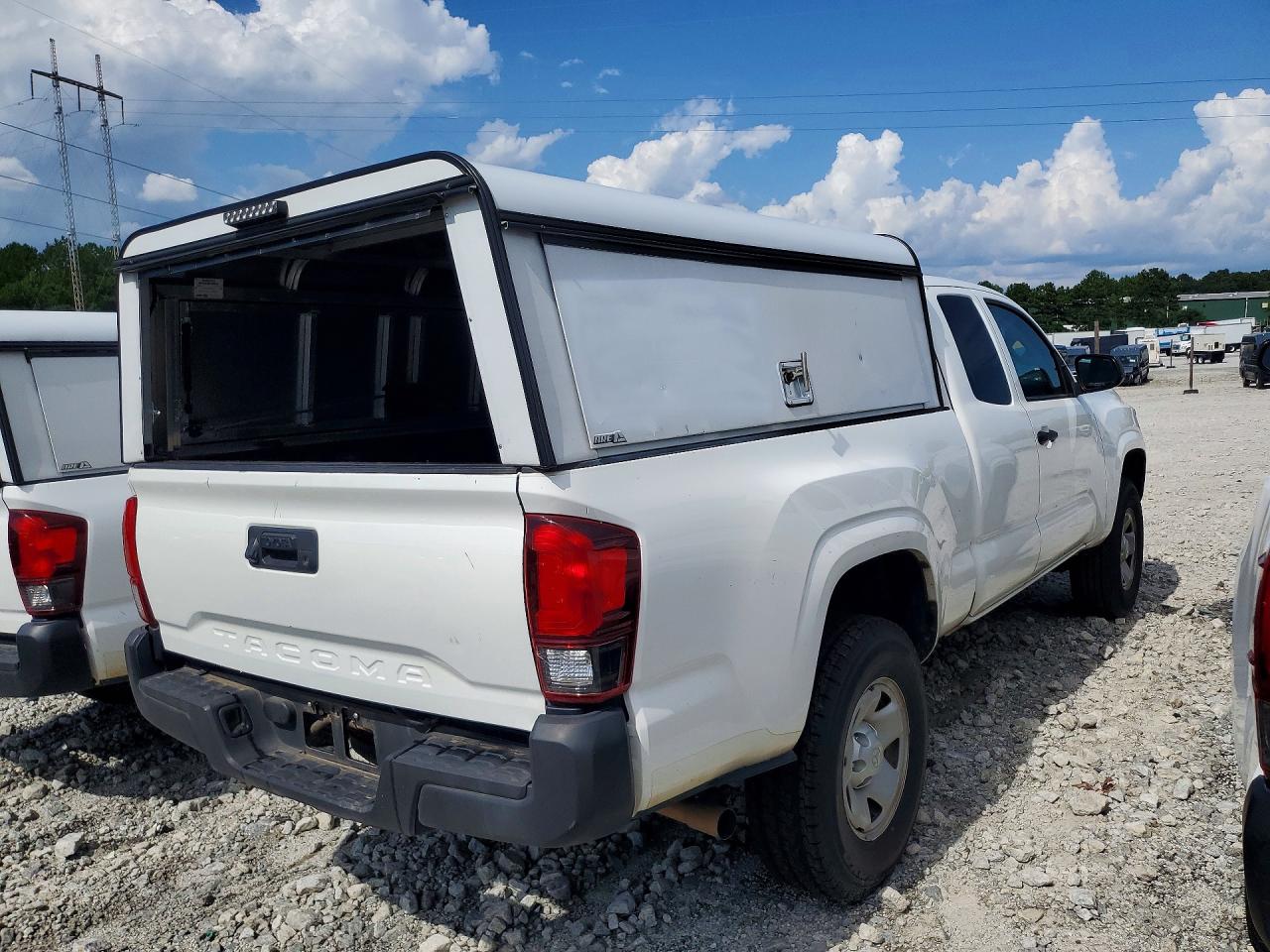 2020 TOYOTA TACOMA SR — снимка 3