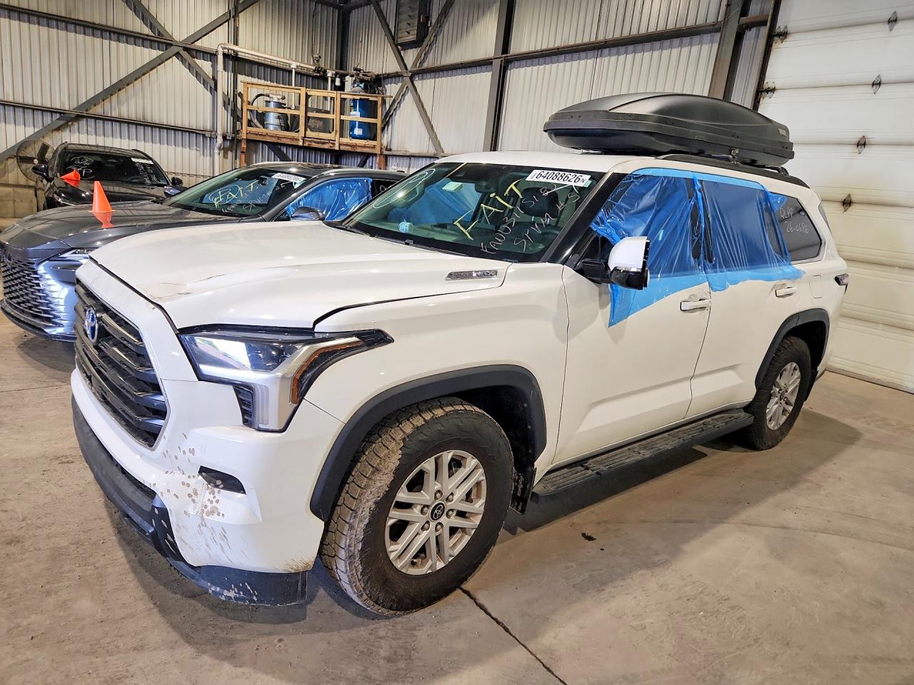 2023 TOYOTA SEQUOIA SR5