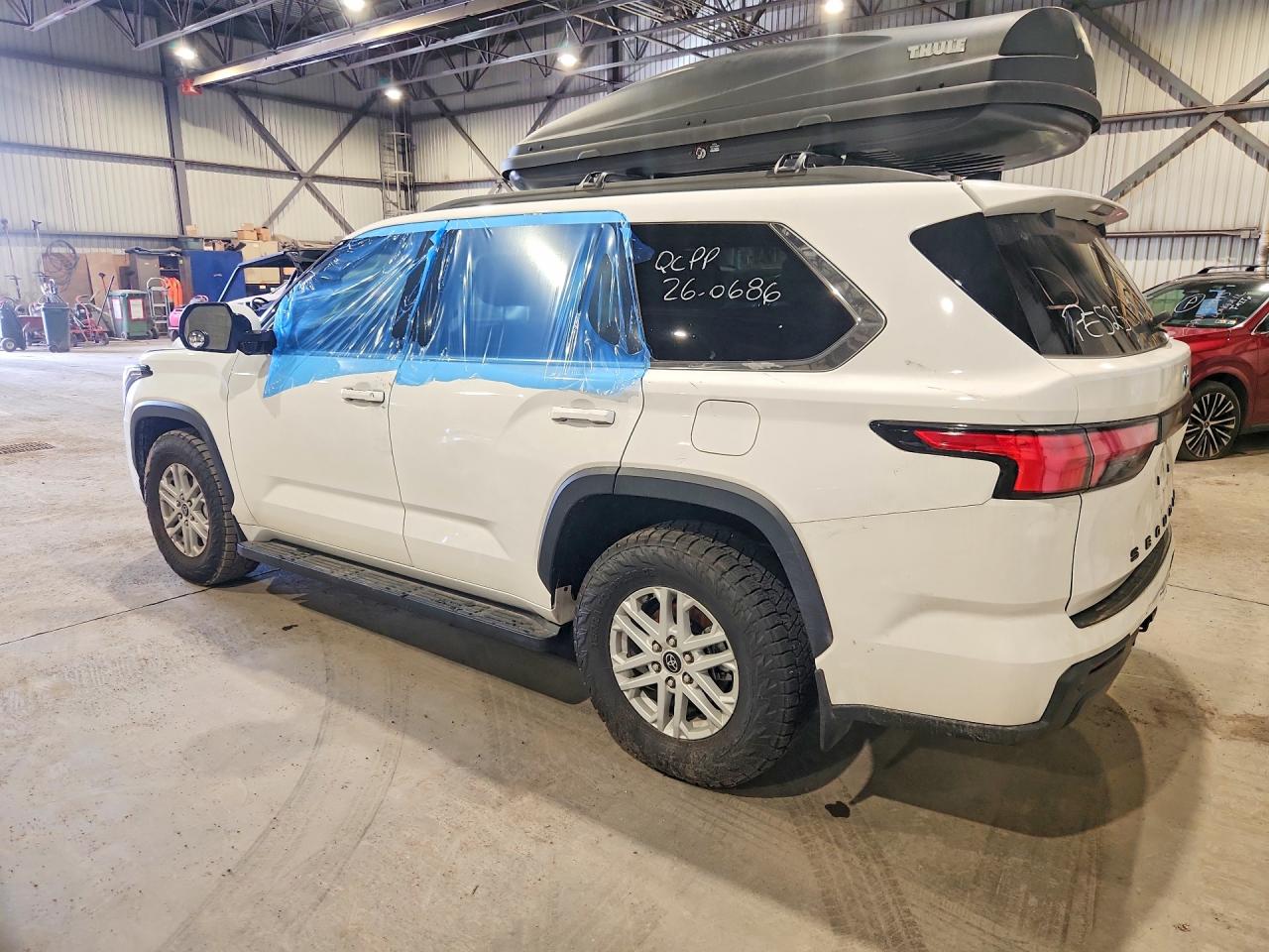 2023 TOYOTA SEQUOIA SR5 — снимка 2