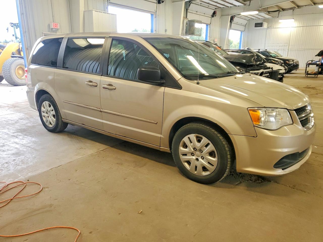 2015 DODGE GRAND CARAVAN SE — снимка 4
