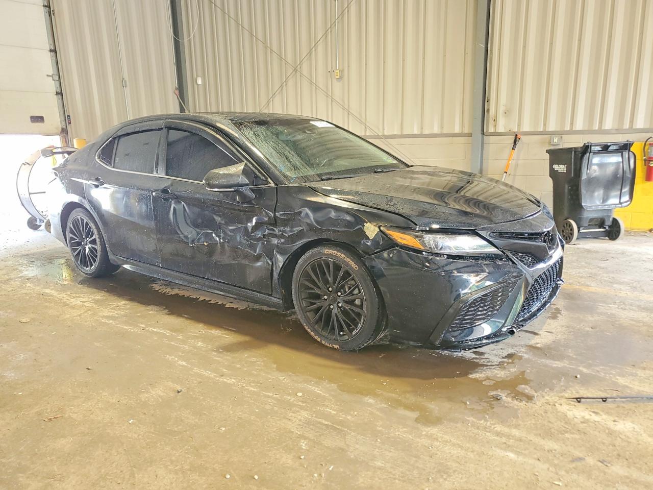 2018 TOYOTA CAMRY HYBRID SE — снимка 4