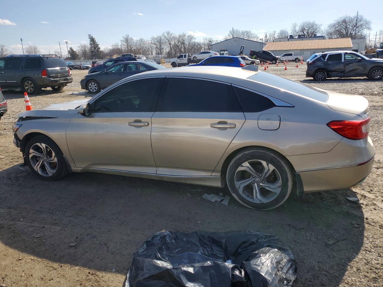 2019 HONDA ACCORD EX — снимка 2