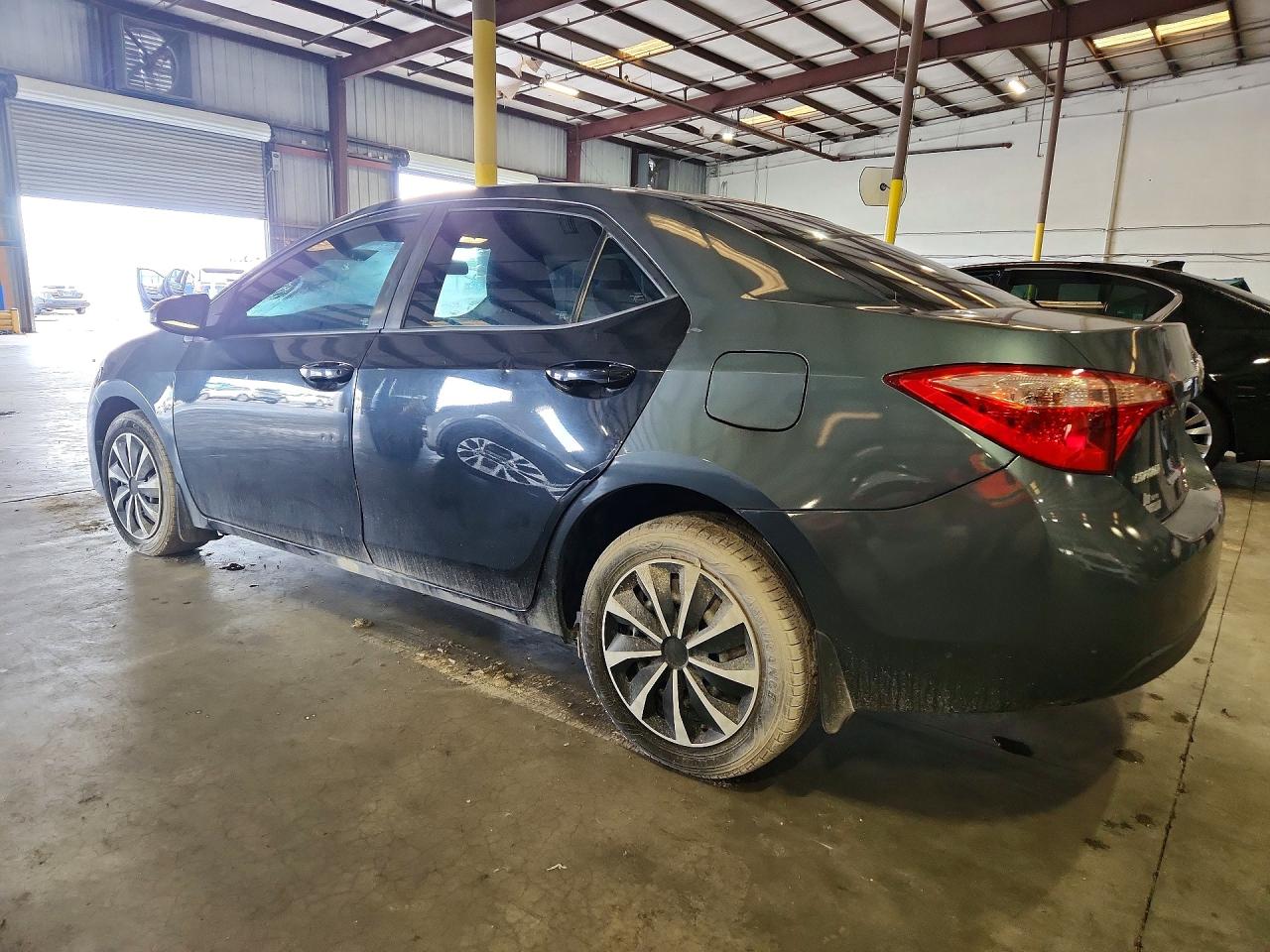 2017 TOYOTA COROLLA LE — снимка 2