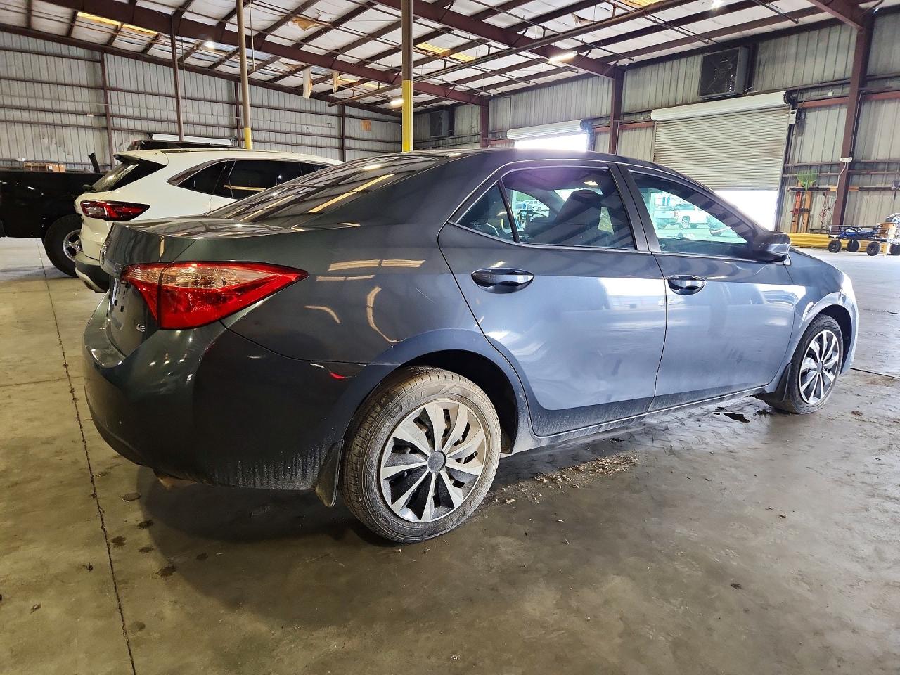 2017 TOYOTA COROLLA LE — снимка 3