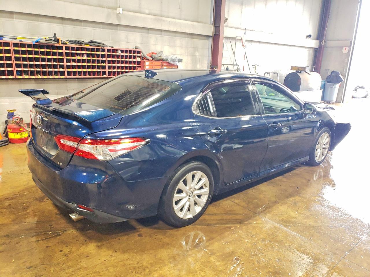 2019 TOYOTA CAMRY LE — снимка 3