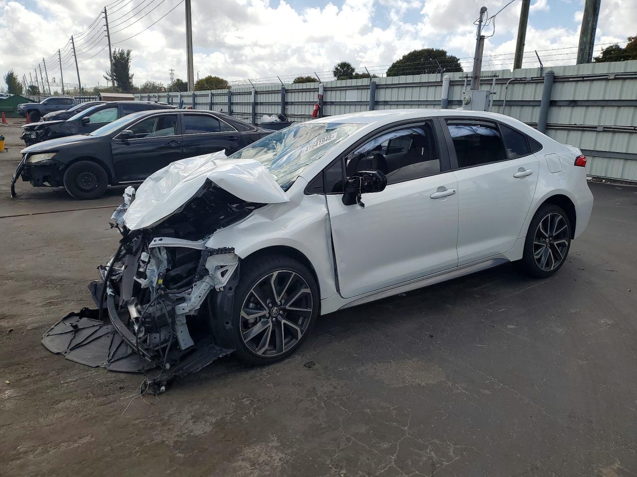 2022 TOYOTA COROLLA SE