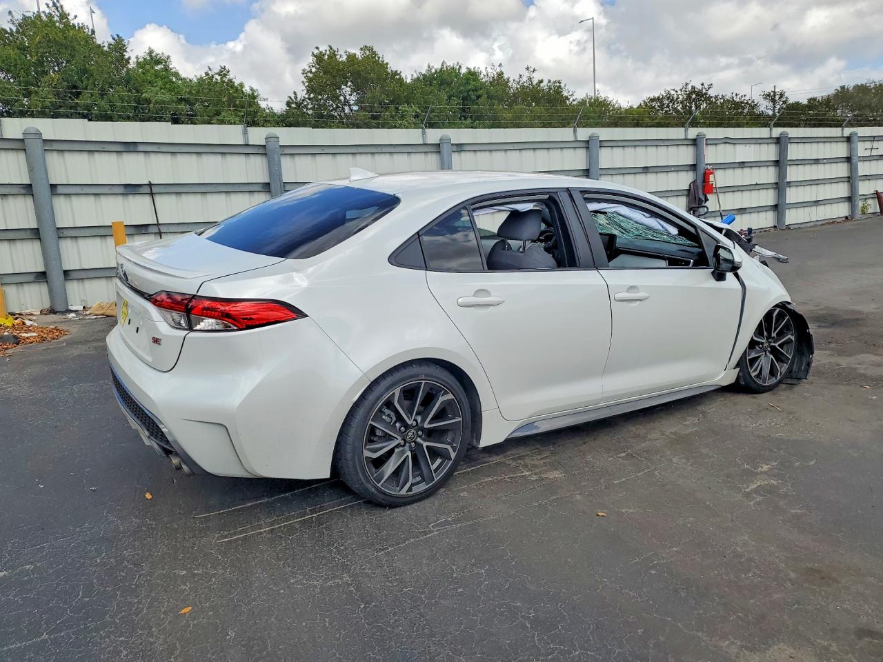 2022 TOYOTA COROLLA SE — снимка 3