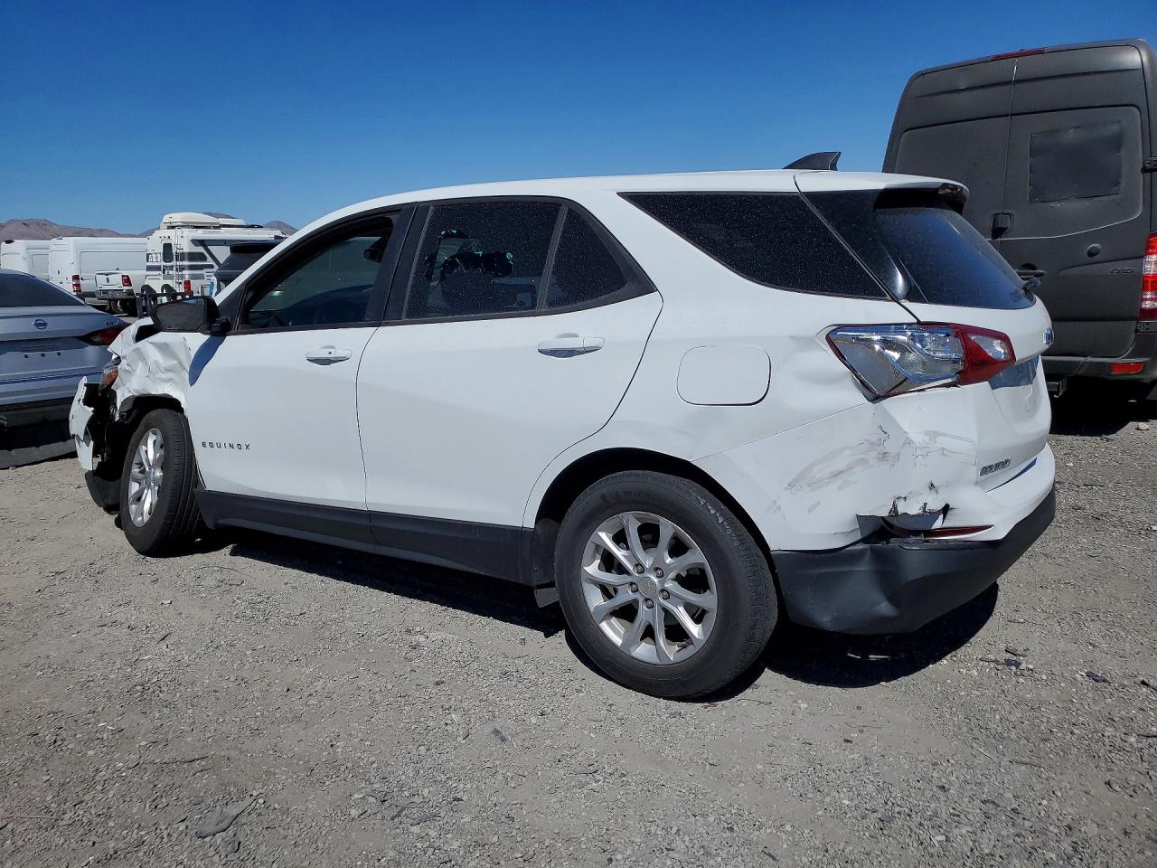 2020 CHEVROLET EQUINOX LS — снимка 2