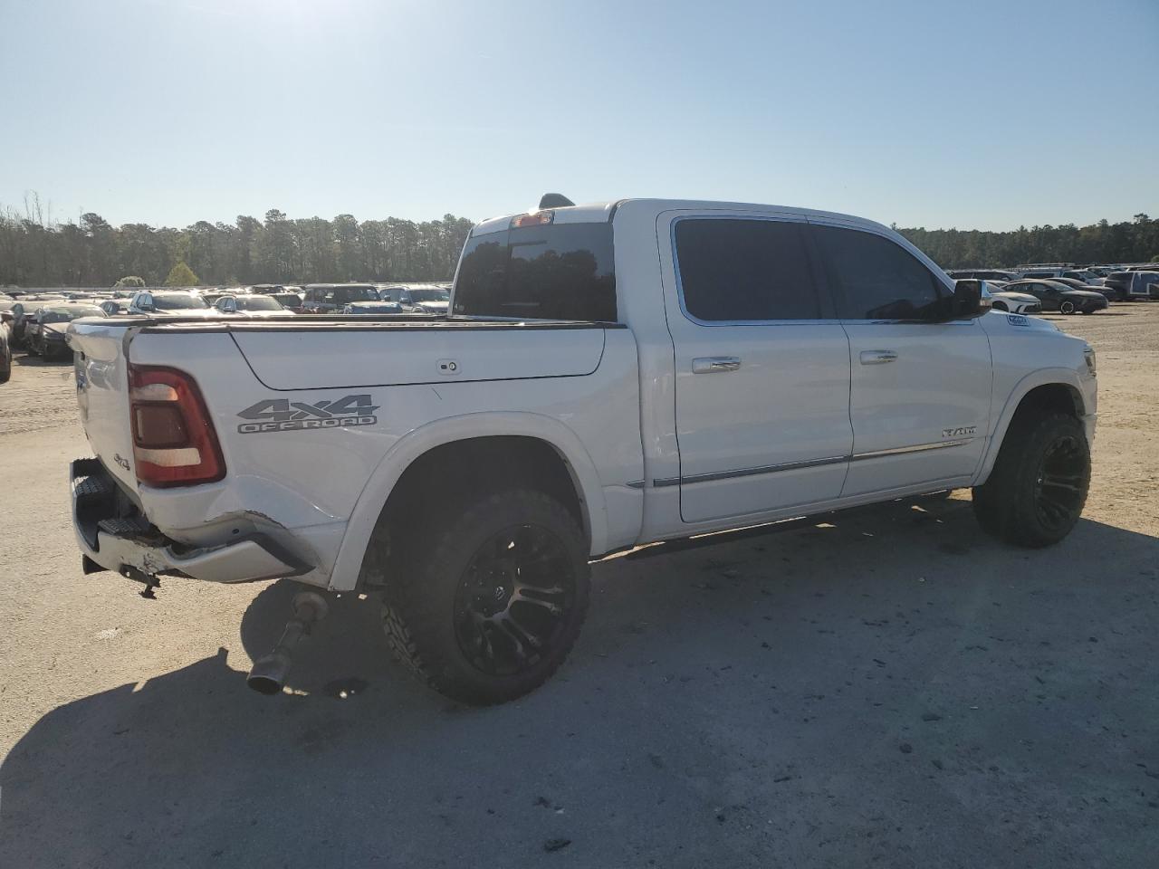 2019 RAM 1500 LIMITED — снимка 3