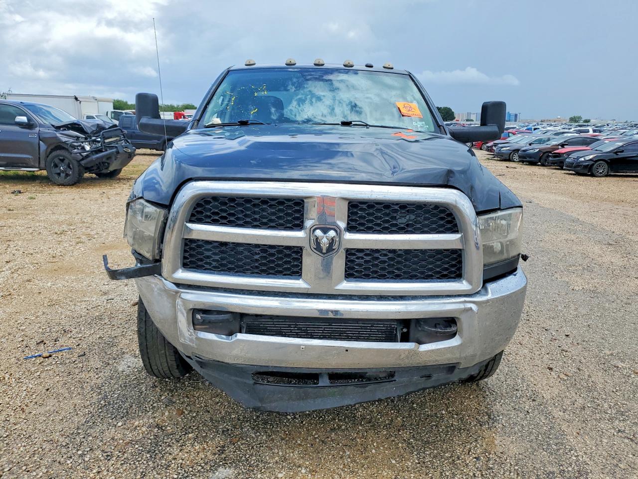 2017 RAM 3500 ST — снимка 5