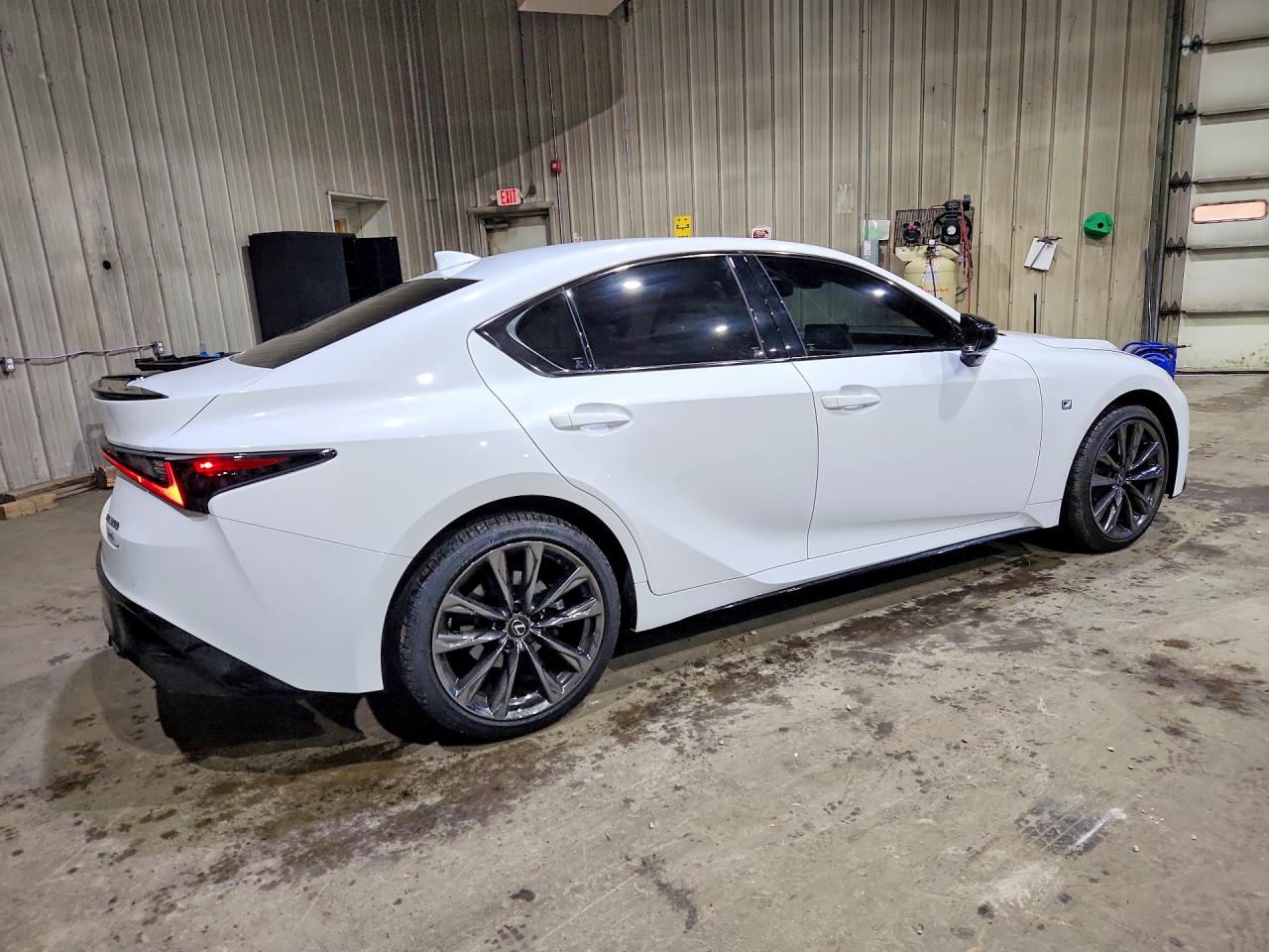 2025 LEXUS IS 350 F SPORT — снимка 3