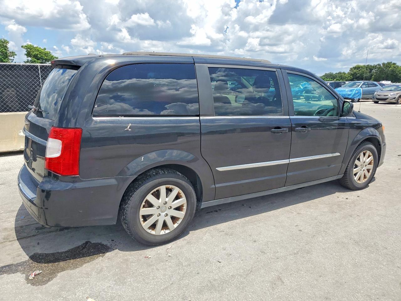 2016 CHRYSLER TOWN & COUNTRY TOURING — снимка 3