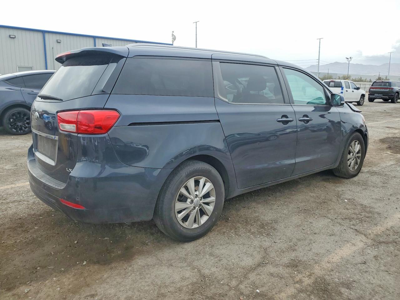 2017 KIA SEDONA LX — снимка 3