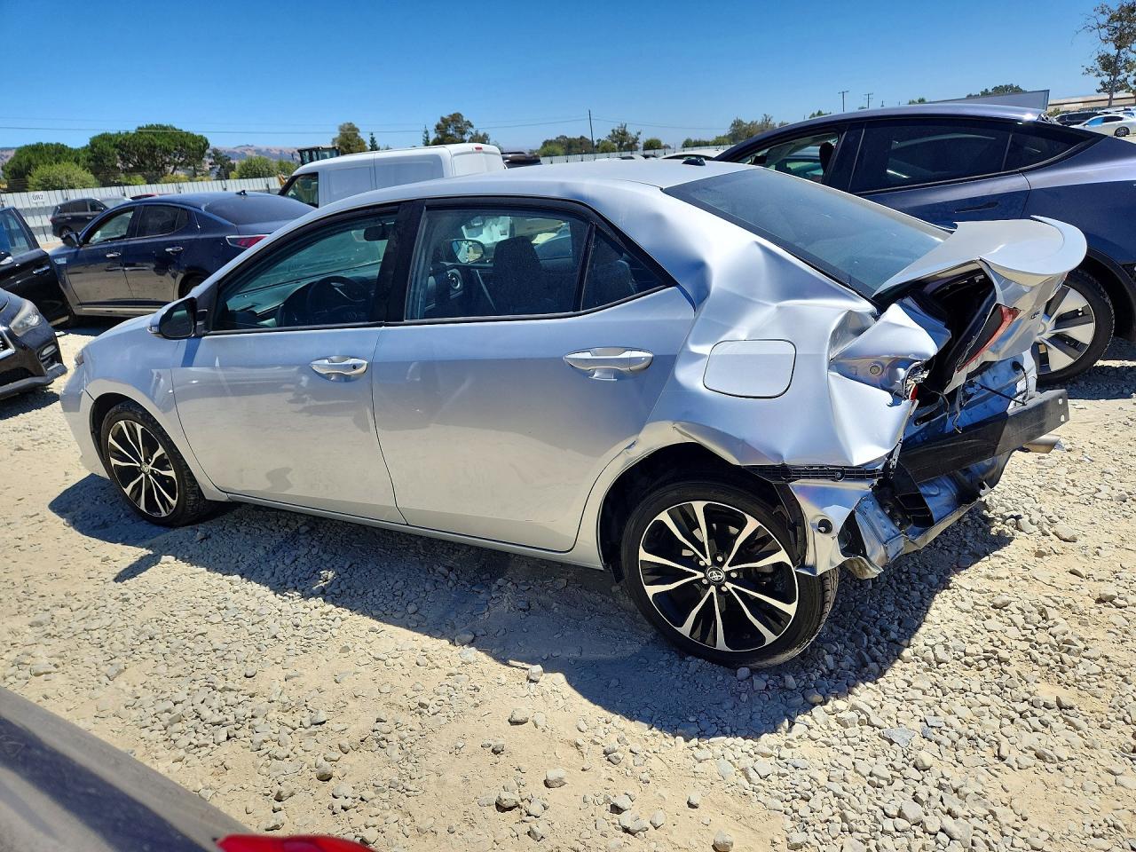2018 TOYOTA COROLLA XSE — снимка 2