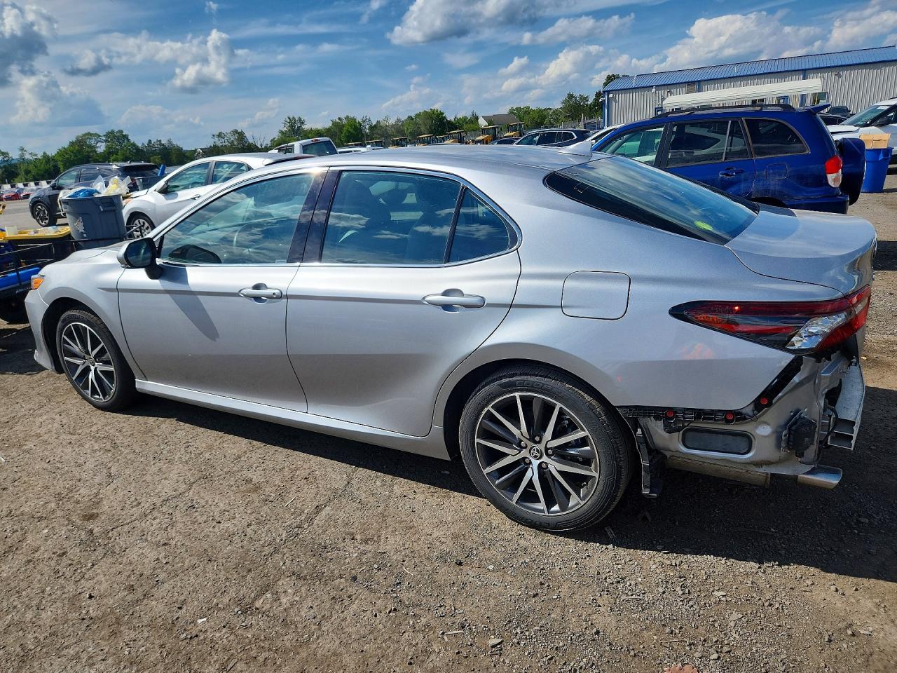 2023 TOYOTA CAMRY XLE — снимка 2