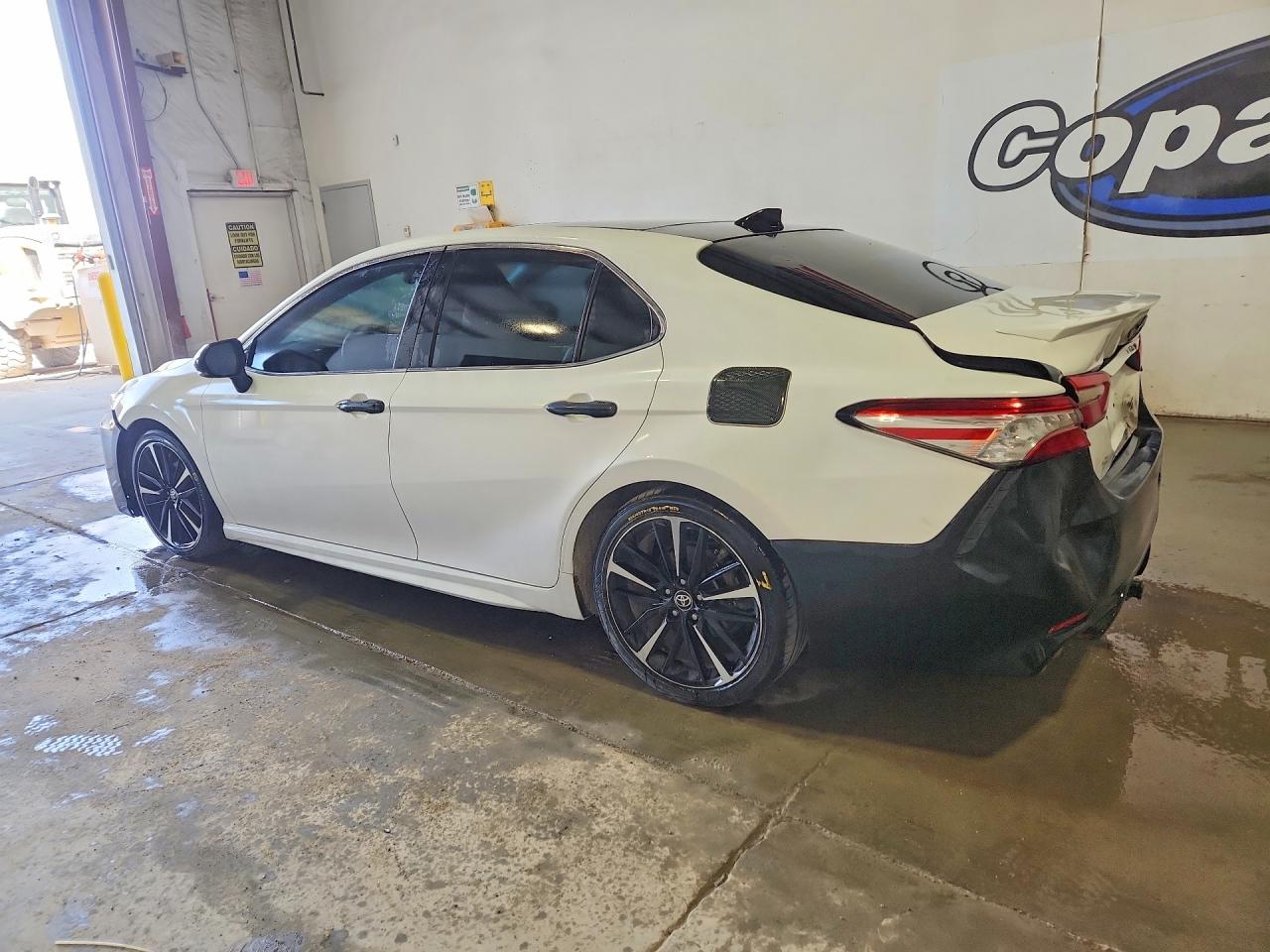 2020 TOYOTA CAMRY XSE — снимка 2