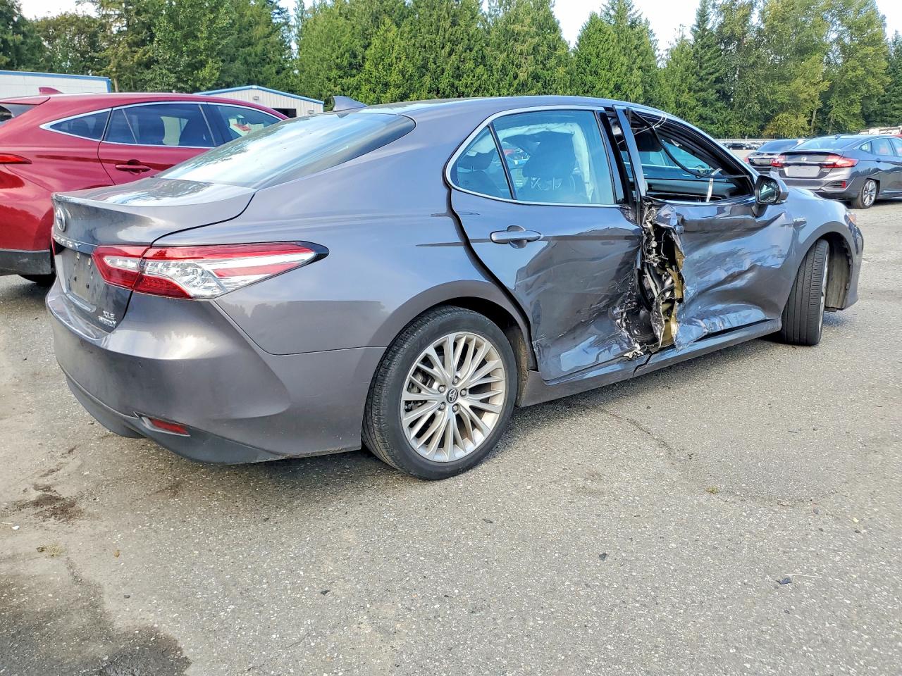 2019 TOYOTA CAMRY HYBRID XLE — снимка 3