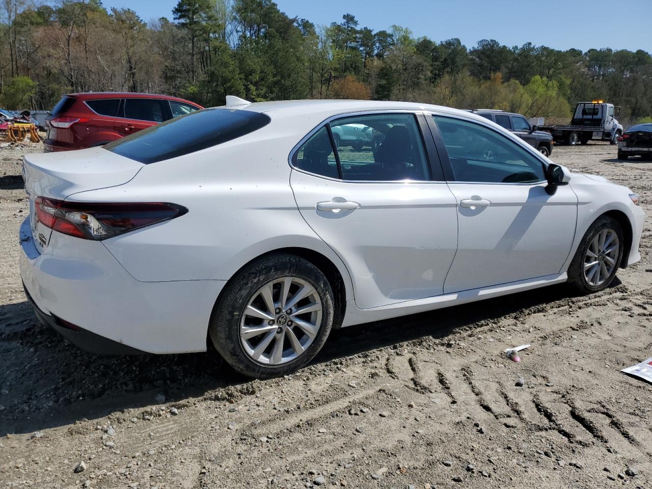 2021 TOYOTA CAMRY LE — снимка 3