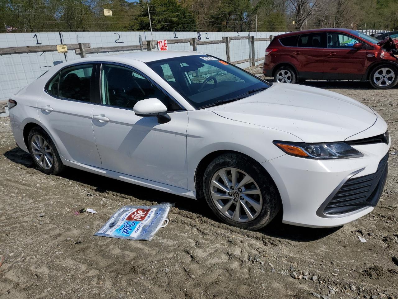 2021 TOYOTA CAMRY LE — снимка 4