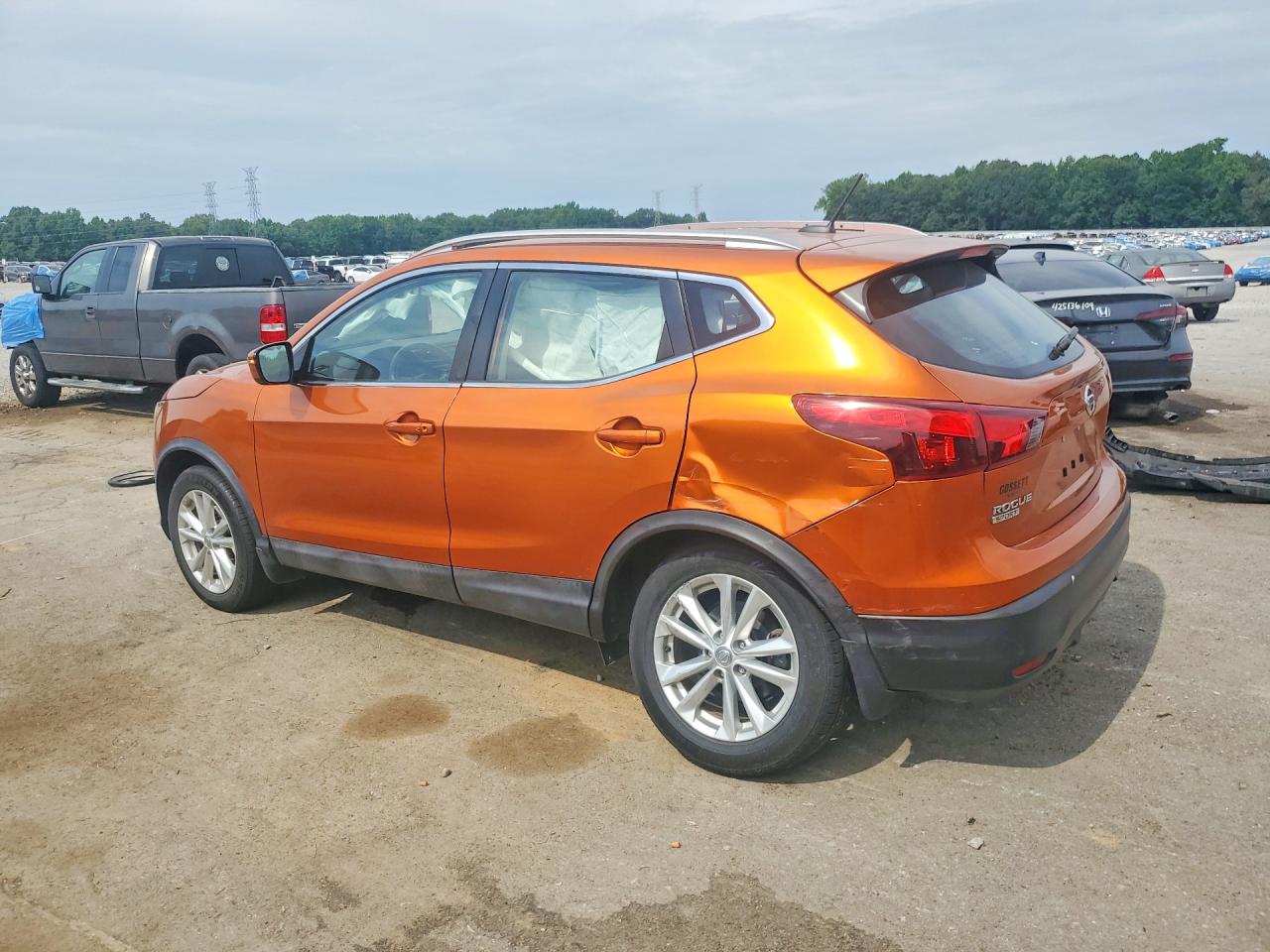 2017 NISSAN ROGUE SPORT SV — снимка 2