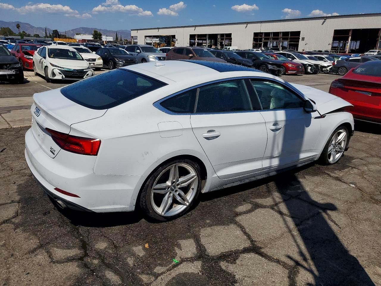 2018 AUDI A5 PREMIUM PLUS S-LINE — снимка 3