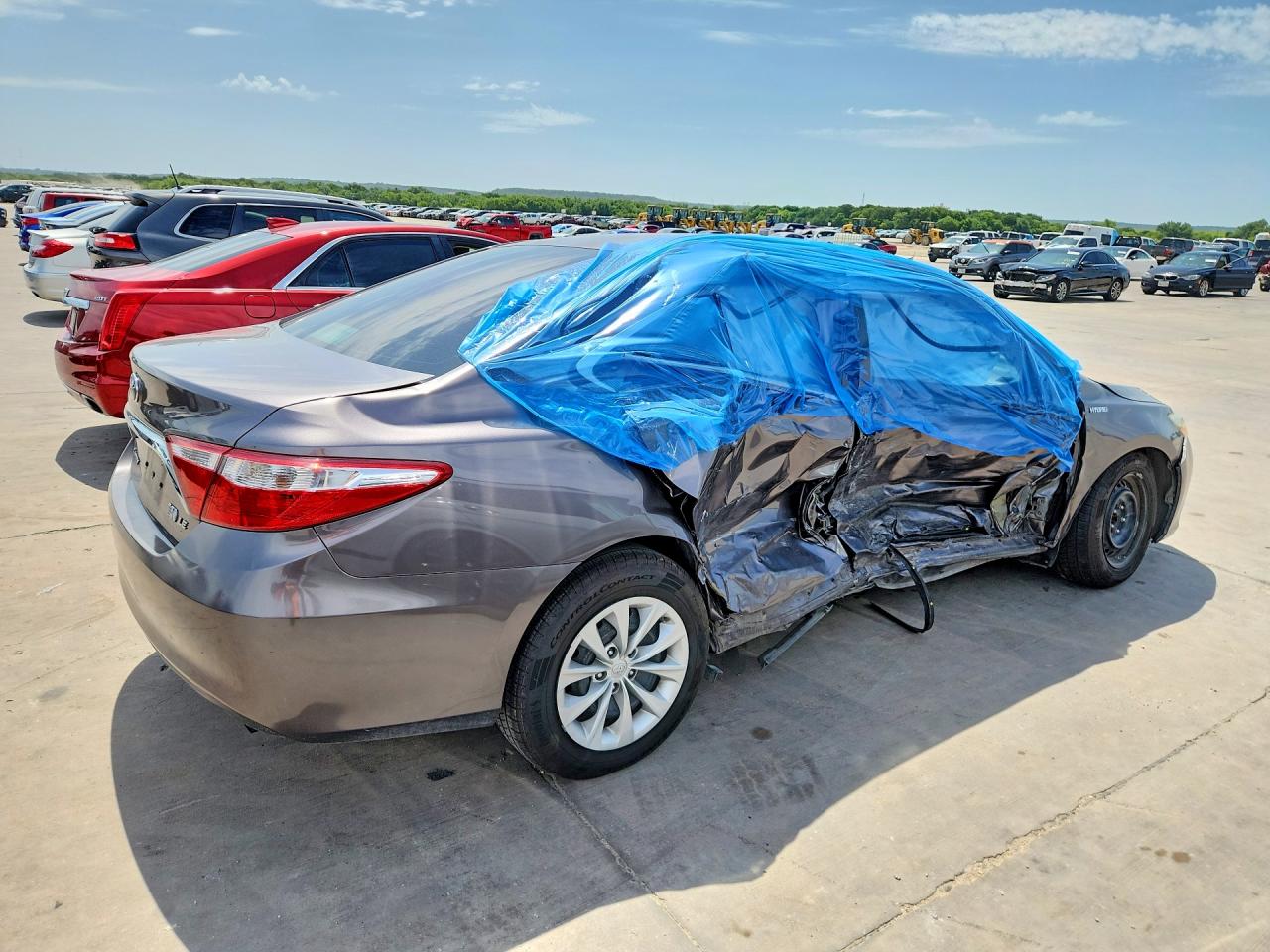 2015 TOYOTA CAMRY HYBRID LE — снимка 3