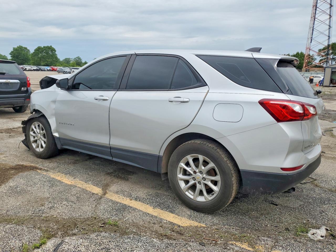 2020 CHEVROLET EQUINOX LS — снимка 2