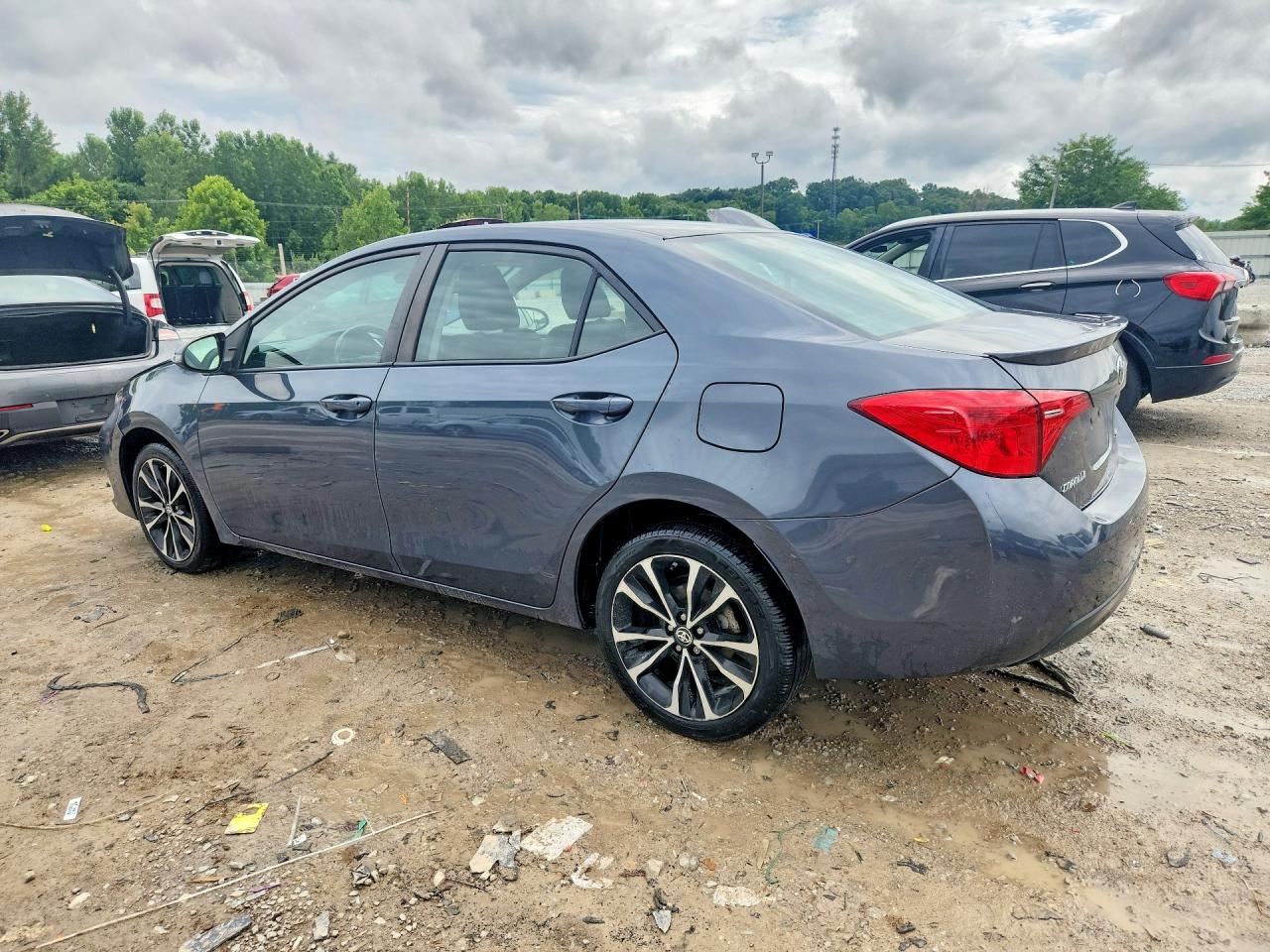 2017 TOYOTA COROLLA SE — снимка 2