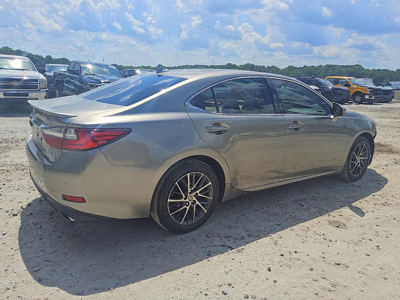 2017 LEXUS ES 350 — снимка 3