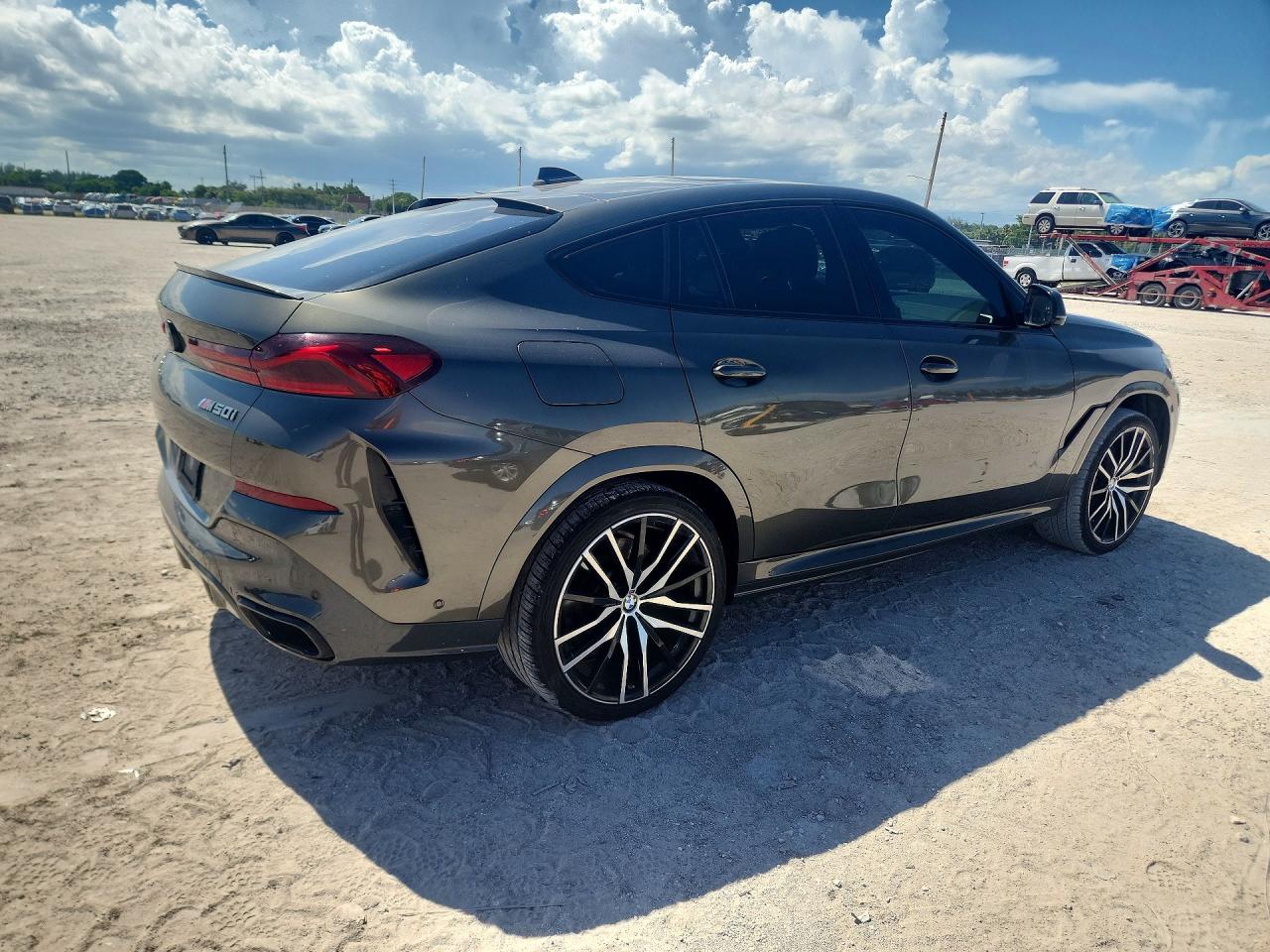 2022 BMW X6 M50I — снимка 3