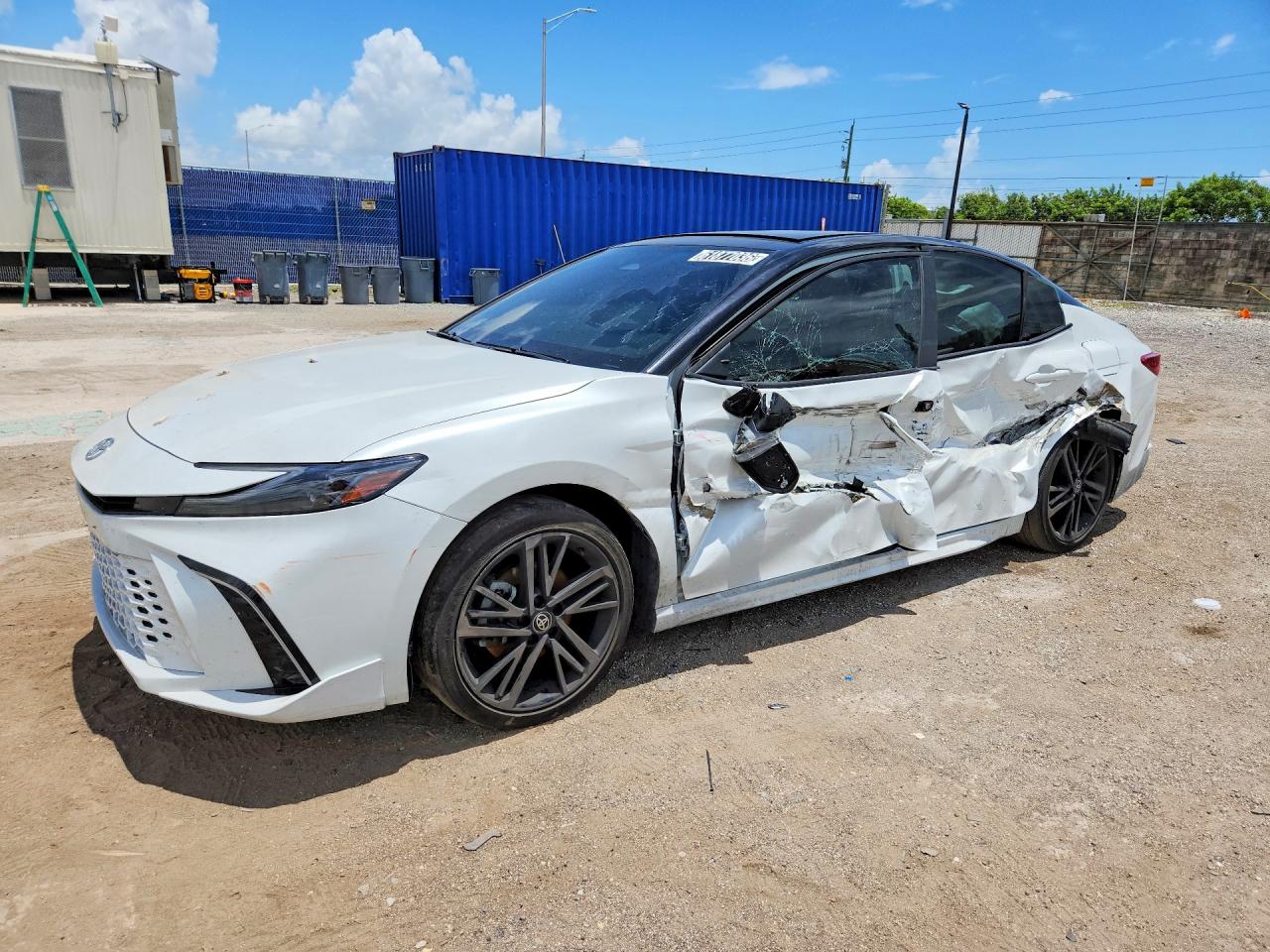 2025 TOYOTA CAMRY XSE