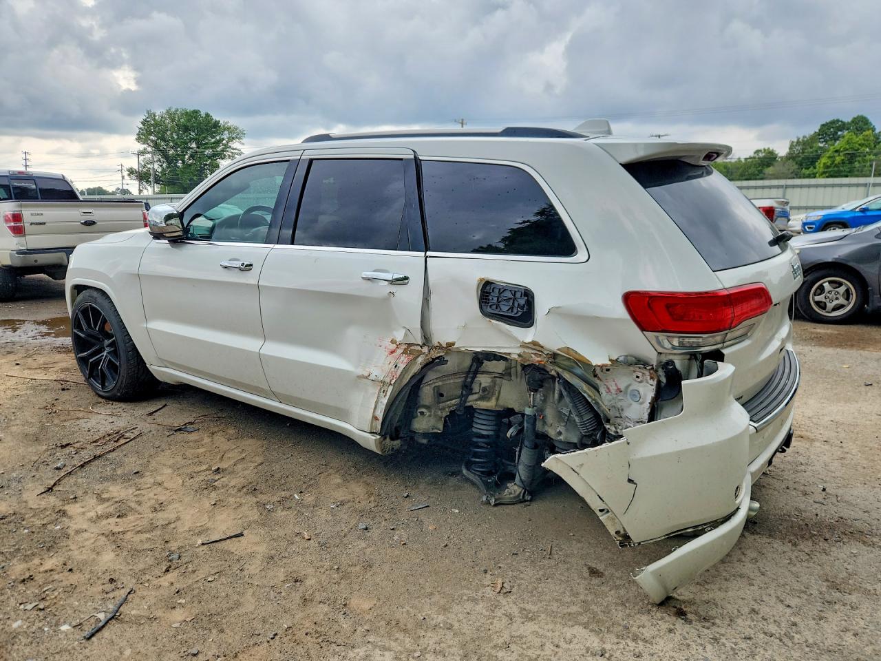 2017 JEEP GRAND CHEROKEE OVERLAND — снимка 2