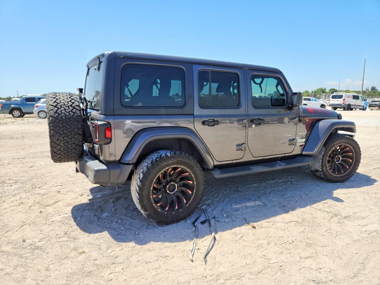 2020 JEEP WRANGLER UNLIMITED SAHARA — снимка 3