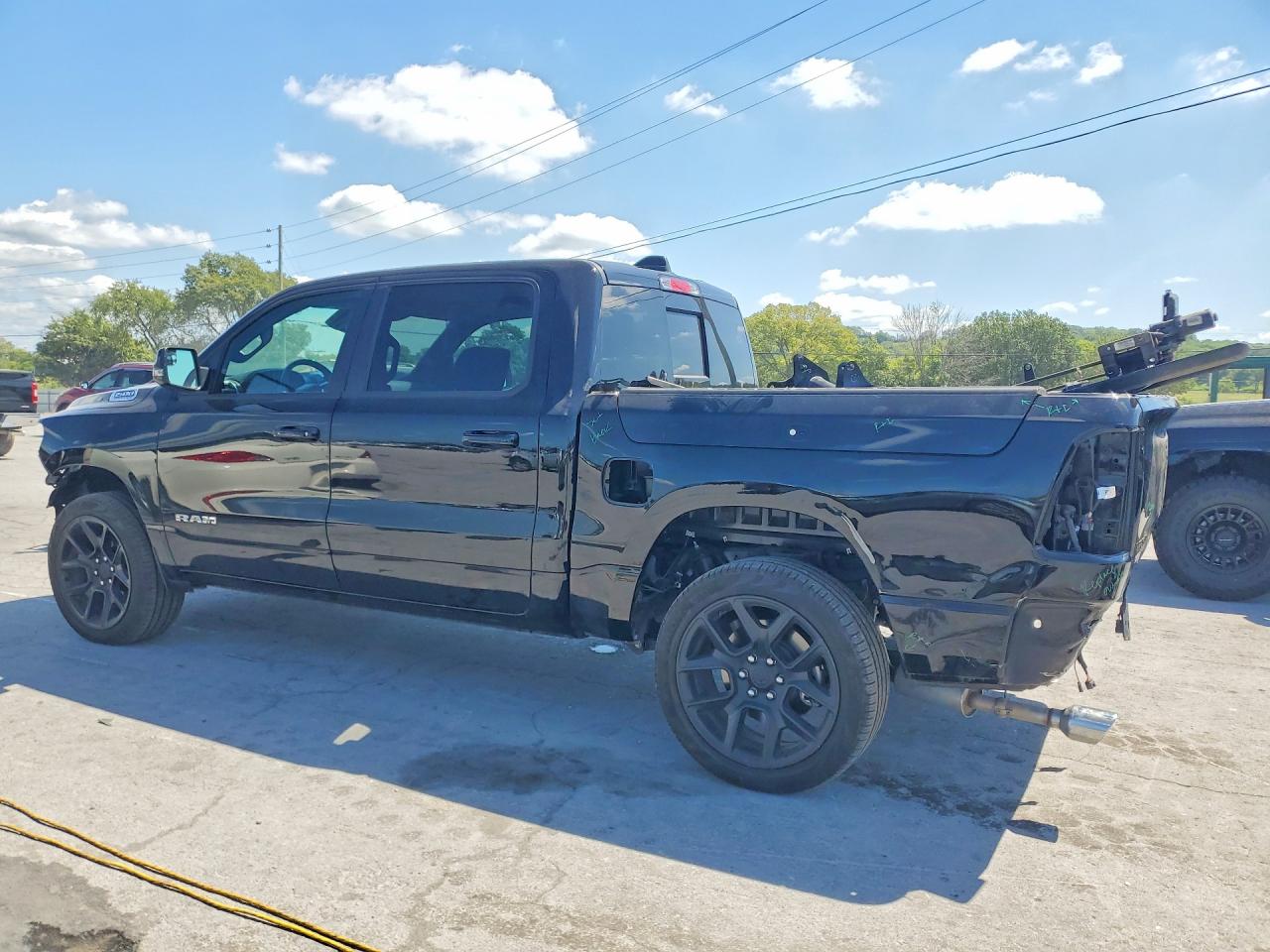 2024 RAM 1500 LARAMIE — снимка 2