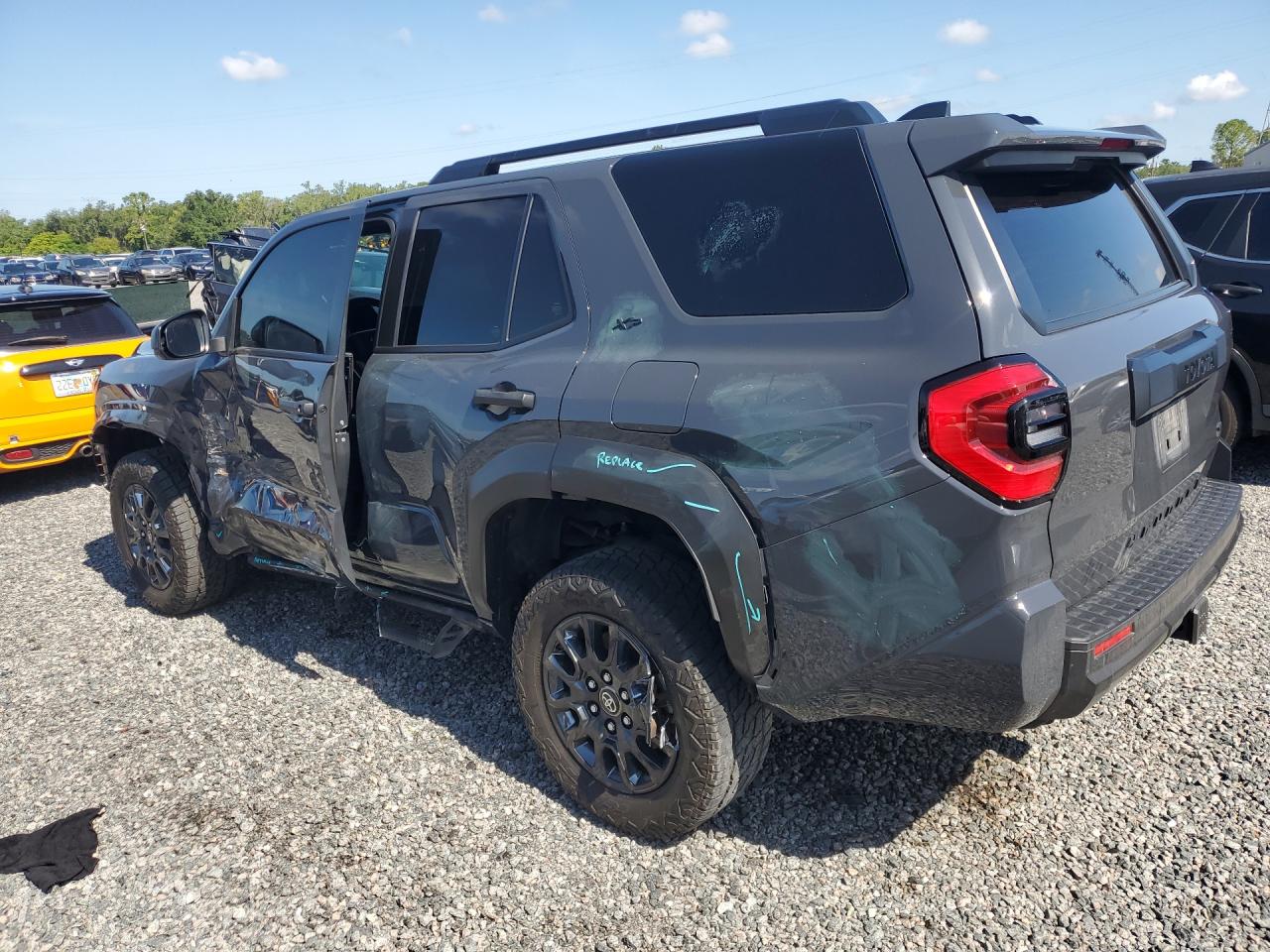 2025 TOYOTA 4RUNNER SR5 — снимка 2