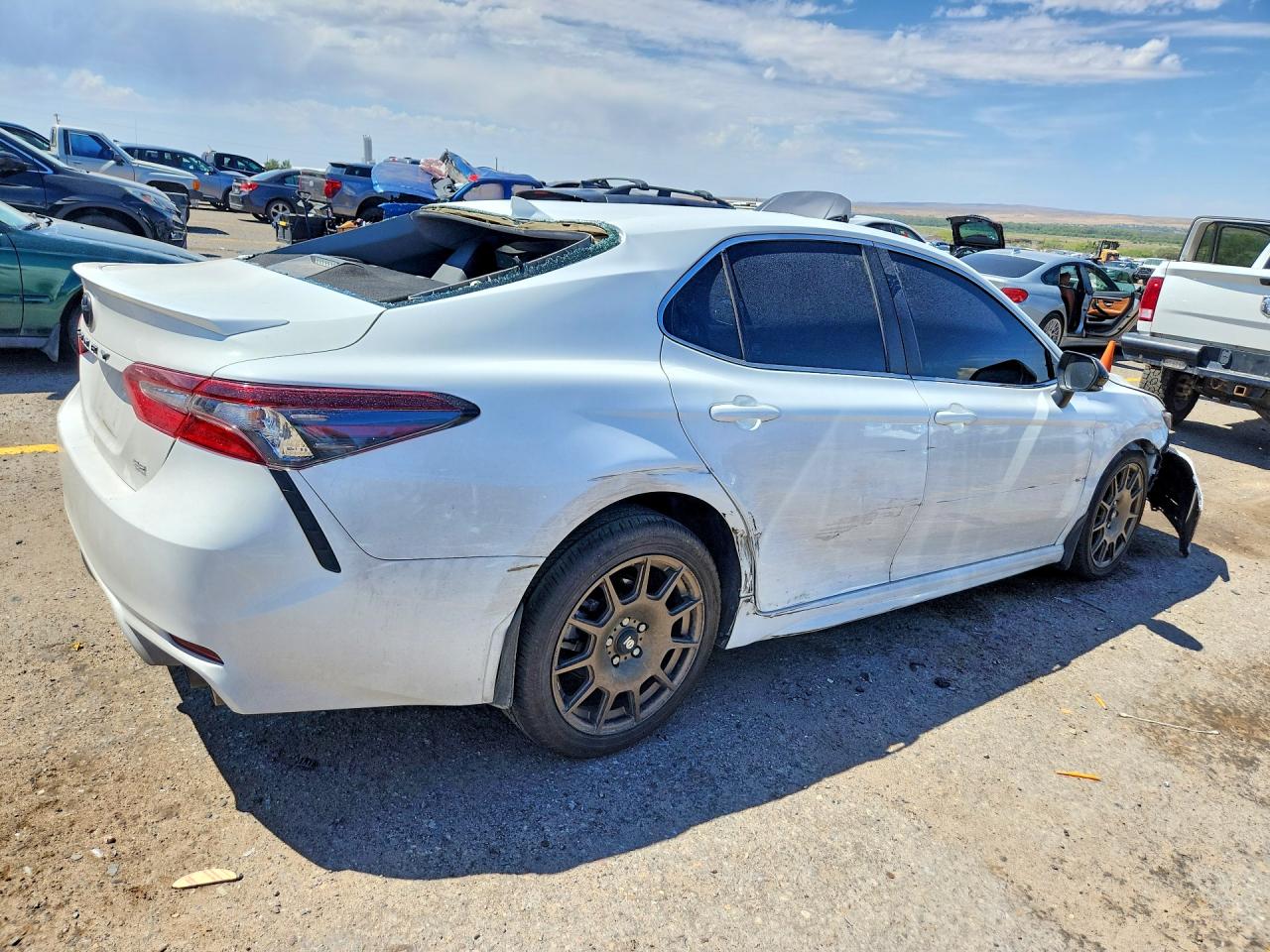 2023 TOYOTA CAMRY SE — снимка 3
