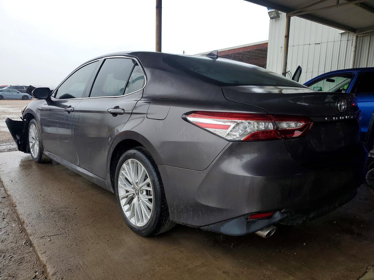 2020 TOYOTA CAMRY XLE — снимка 2