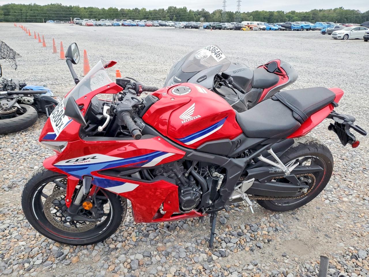 2026 HONDA CBR650 R — снимка 3