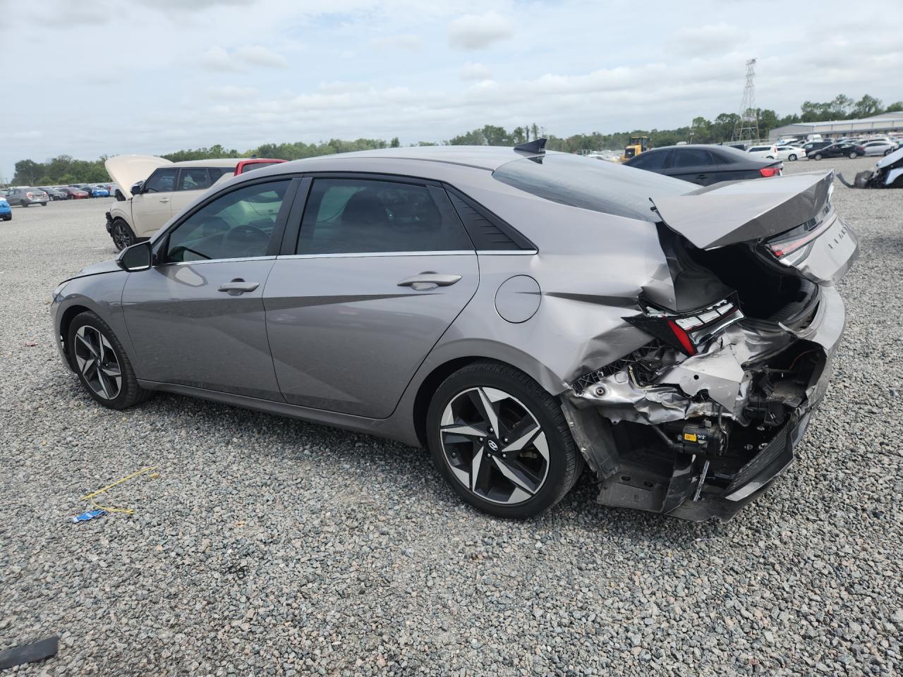 2022 HYUNDAI ELANTRA LIMITED — снимка 2