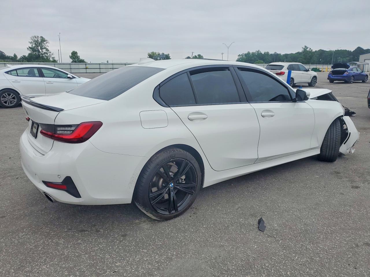 2022 BMW 330XI — снимка 3