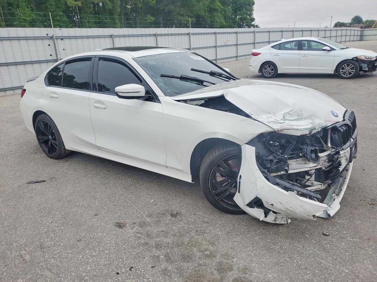 2022 BMW 330XI — снимка 4